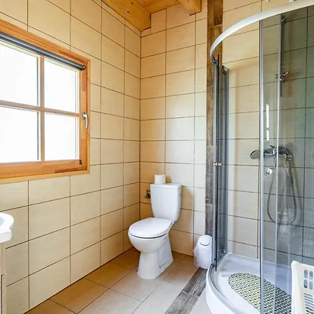 Zacisze Leby ロッジ ウェバ